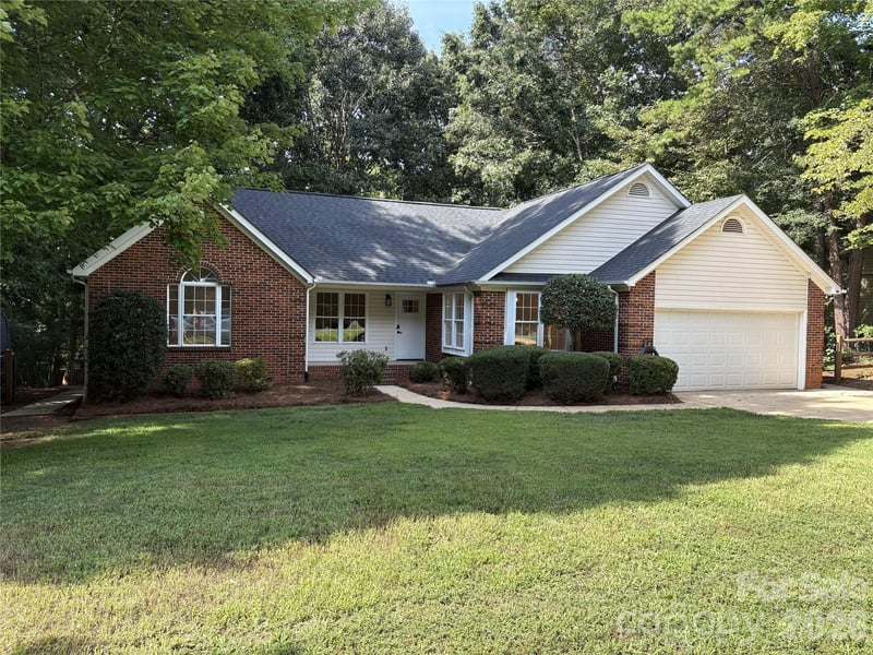 13800 Woody Point Rd, Charlotte, NC 28278