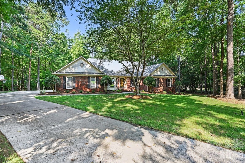 14905 Wyndham Oaks Dr, Charlotte, NC 28277