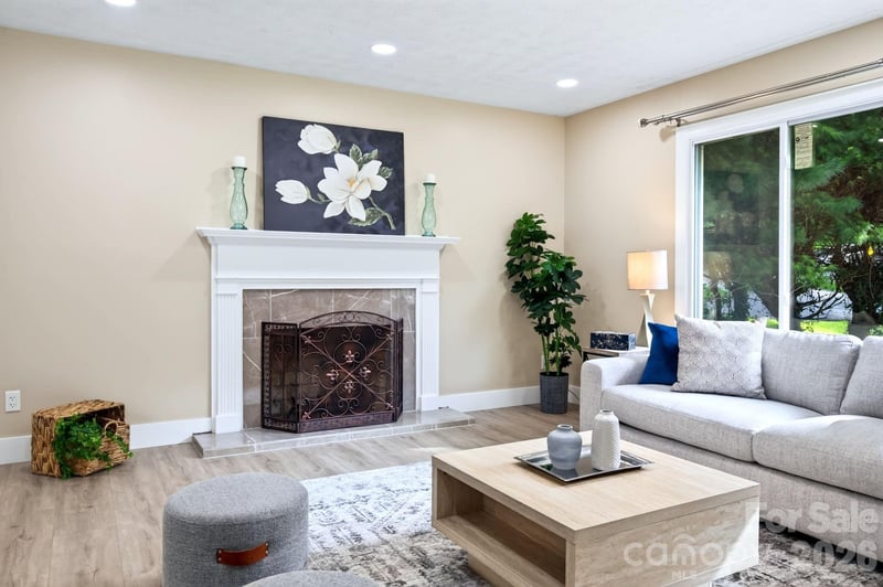 65 Beechwood Rd, Asheville, NC 28805
