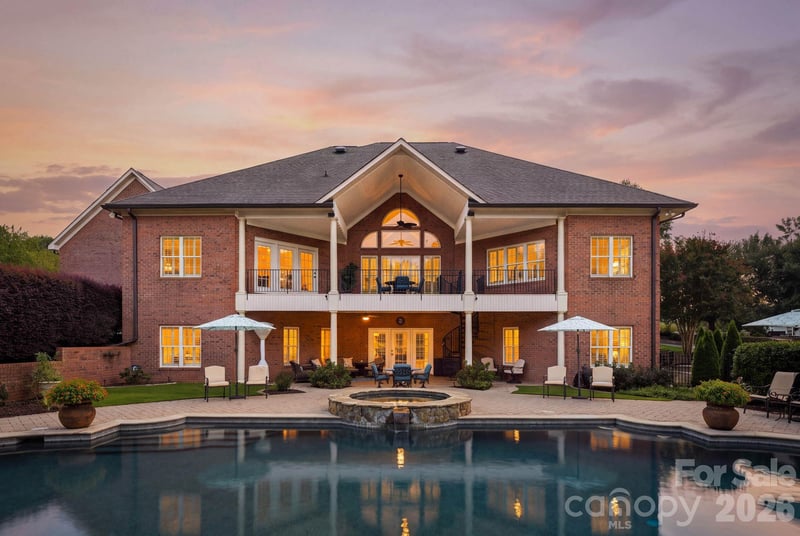 459 Valley Run Dr, Waxhaw, NC 28173