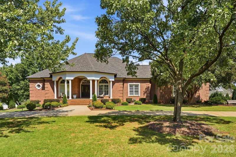 459 Valley Run Dr, Waxhaw, NC 28173