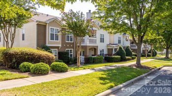 16638 Amberside Rd E, Cornelius, NC 28031