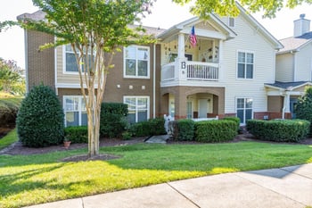16638 Amberside Rd E, Cornelius, NC 28031