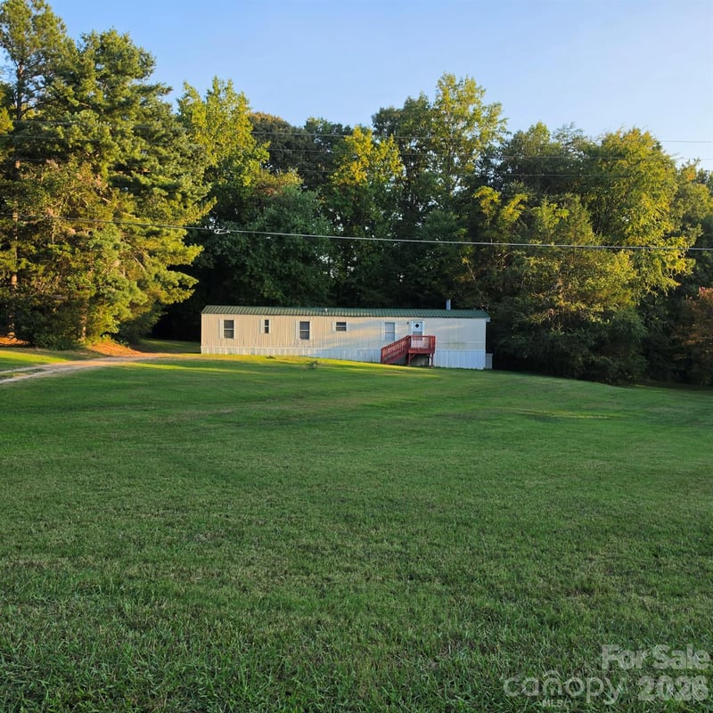 902 Barry Oak Rd, Cleveland, NC 27013