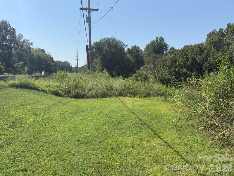 None Laboratory Rd, Lincolnton, NC 28092