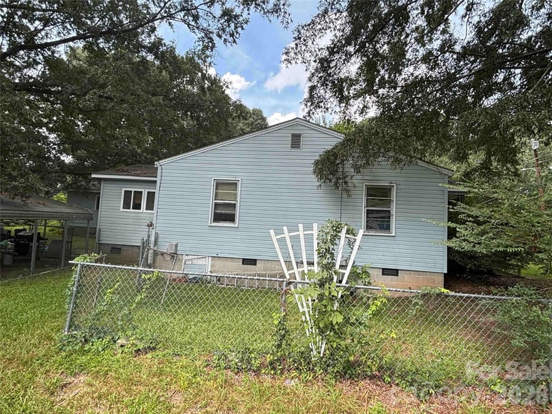 2721 Puritan St, Gastonia, NC 28052