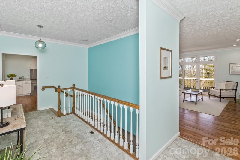 111 Sunny Ridge Dr, Asheville, NC 28804