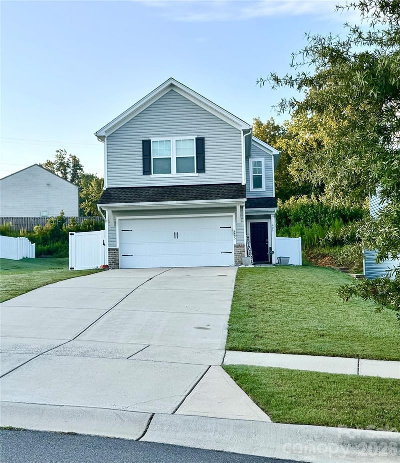 525 Newfound Hollow Dr, Charlotte, NC 28214