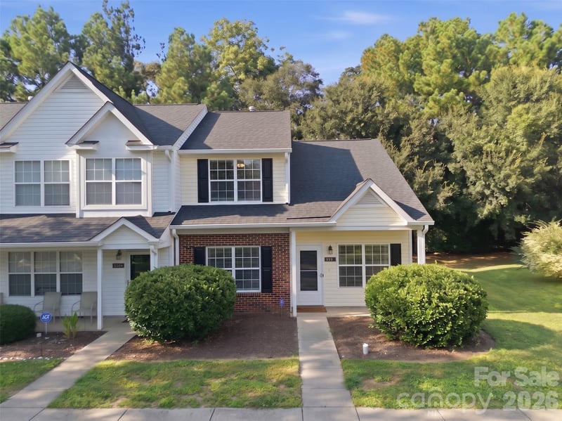 2826 Mayer House Ct, Charlotte, NC 28214