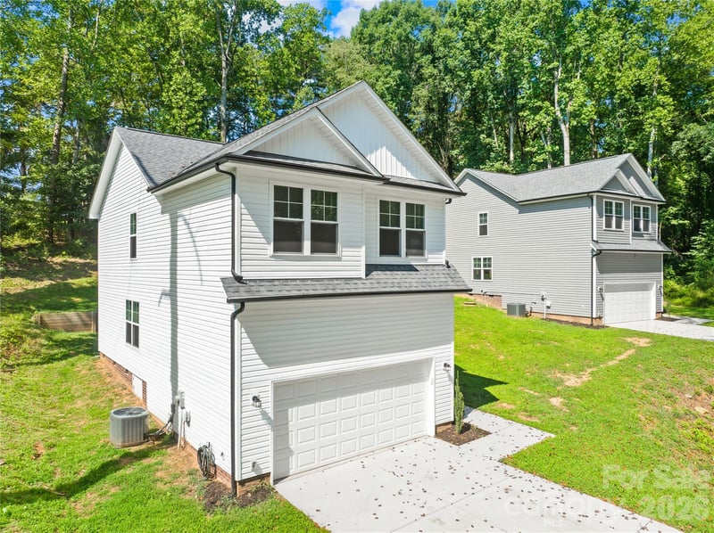 242 Valleybrook Ln, Troutman, NC 28166