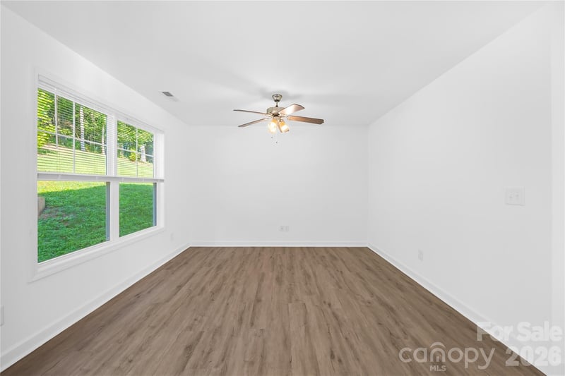 242 Valleybrook Ln, Troutman, NC 28166
