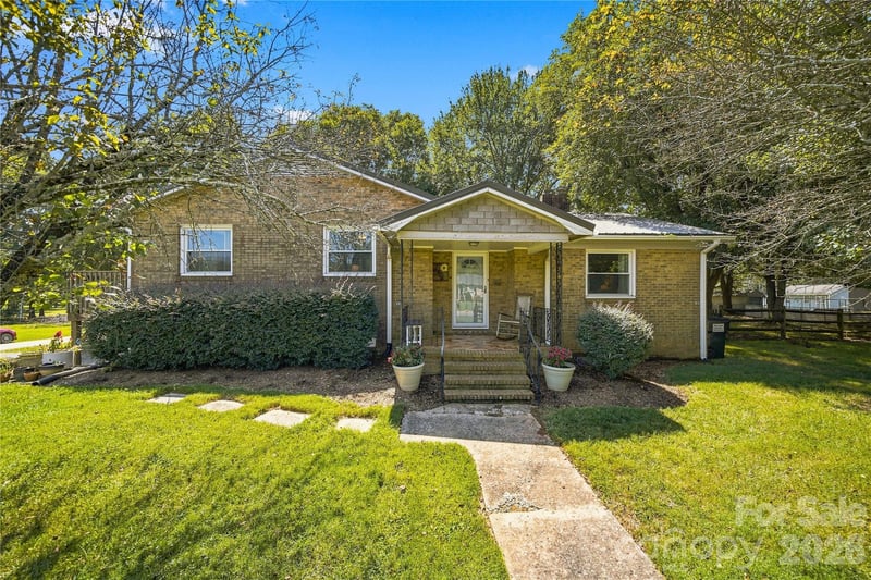 7704 Otts Cir, Stanley, NC 28164