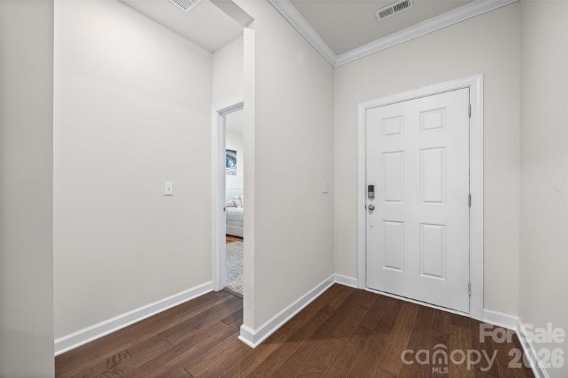 9125 Myrna Dr, Gastonia, NC 28056