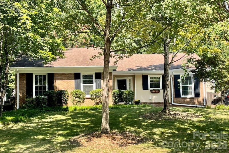 11714 Painted Tree Rd, Charlotte, NC 28226