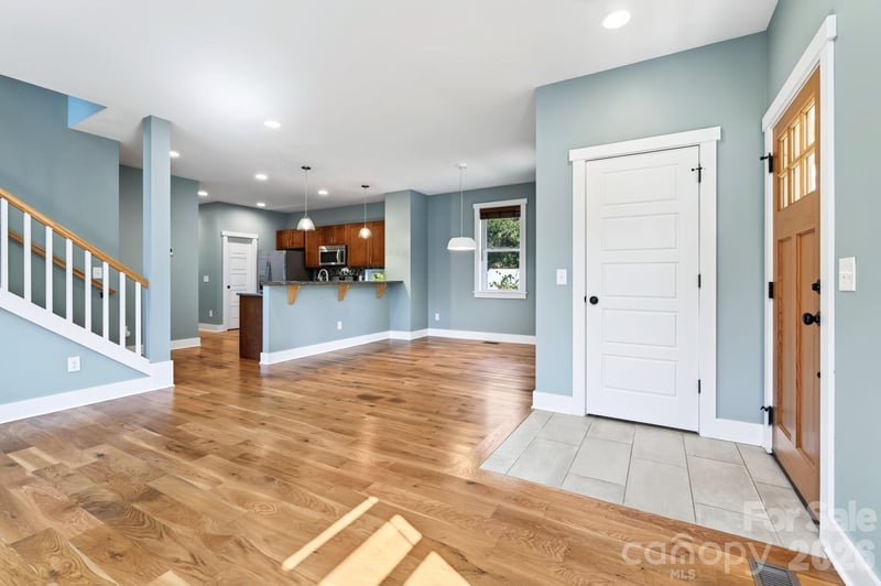 32 Florida Ave, Asheville, NC 28806