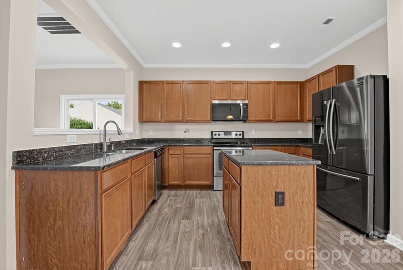12432 Bending Branch Rd, Charlotte, NC 28227