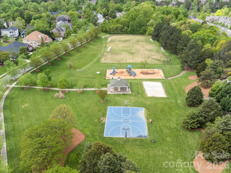 10216 Edgecliff Rd, Huntersville, NC 28078
