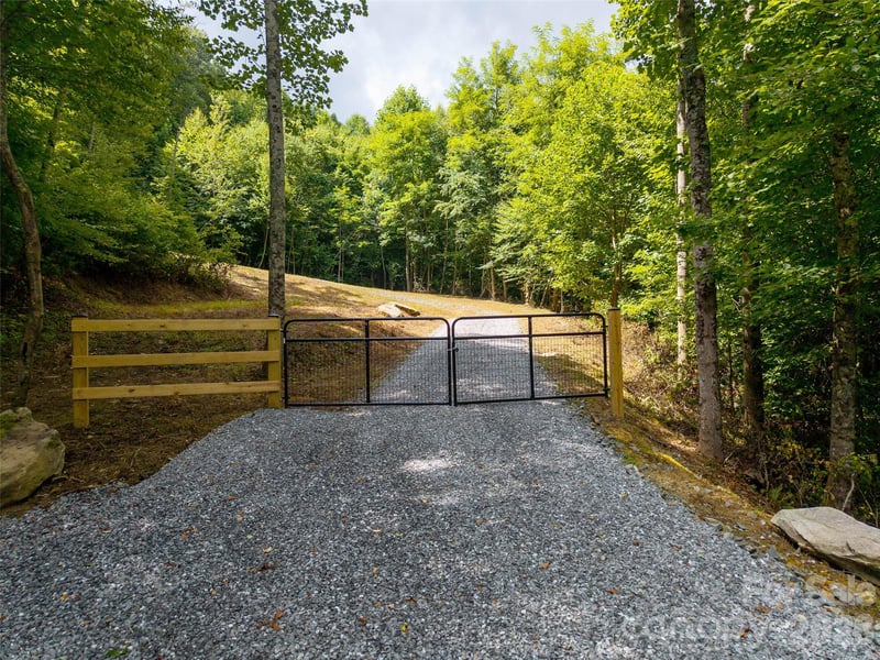 00 Sugar Cove Rd, Clyde, NC 28721