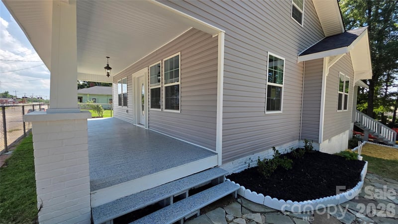 406 S Market St, Lancaster, SC 29720