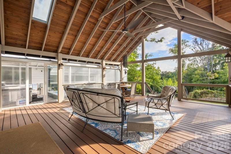 1 Orchid Ln, Asheville, NC 28803