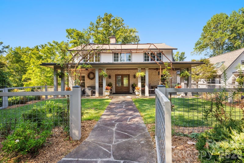 1 Orchid Ln, Asheville, NC 28803