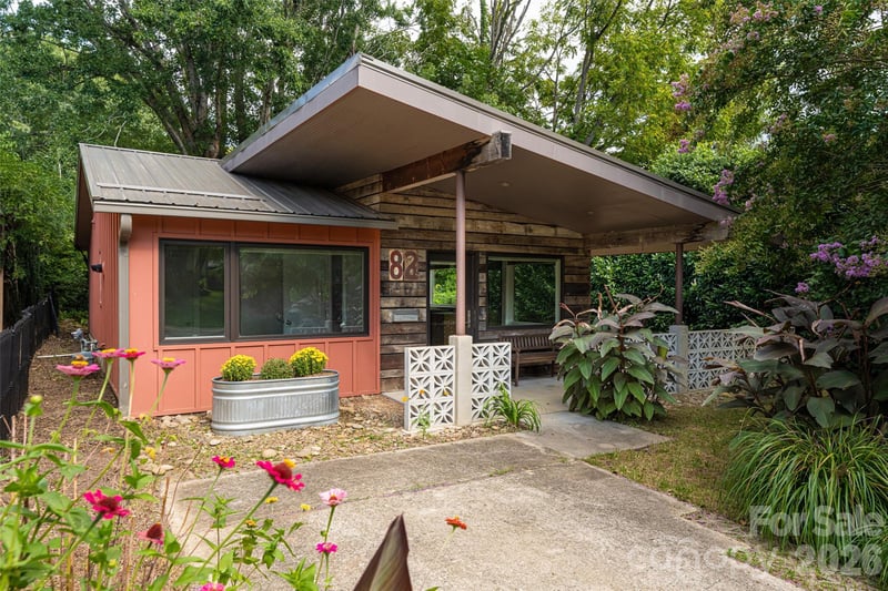 82 Mount Clare Ave, Asheville, NC 28801