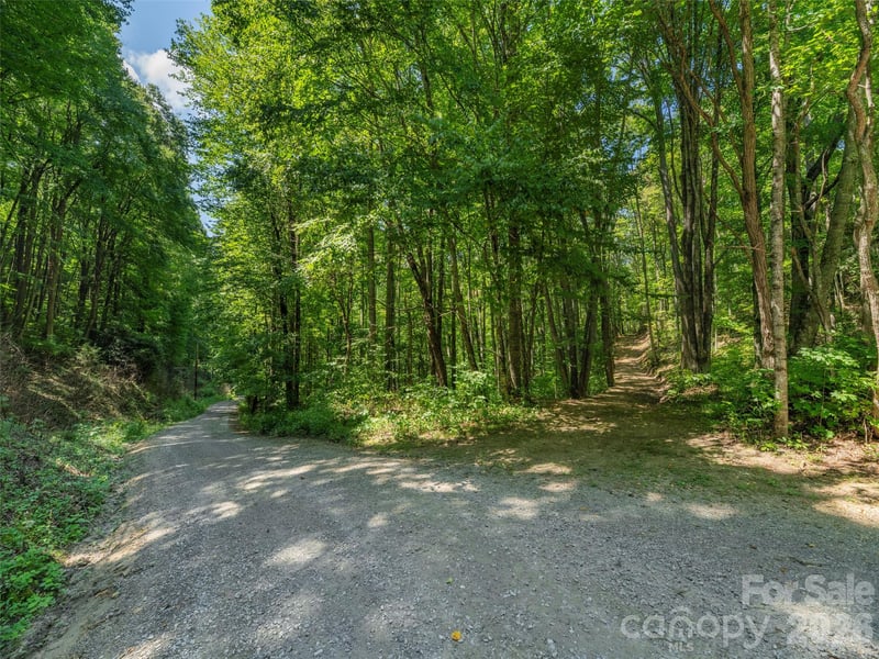 433 Rockmont Rd, Waynesville, NC 28785