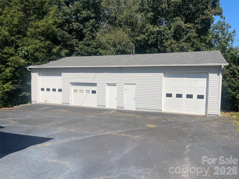 3070 Startown Rd, Newton, NC 28658