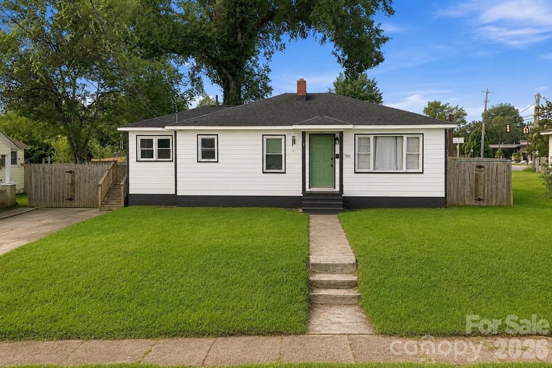 305 Poplar St, Gaffney, SC 29341