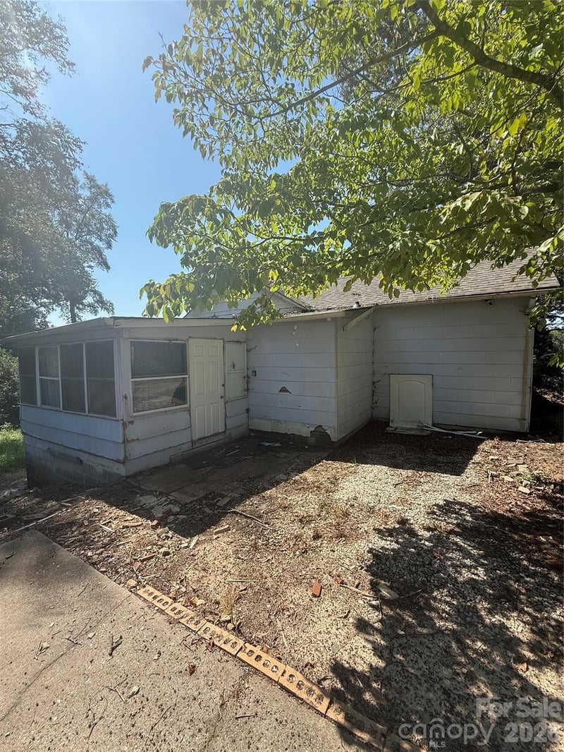 1516 N Aspen St, Lincolnton, NC 28092
