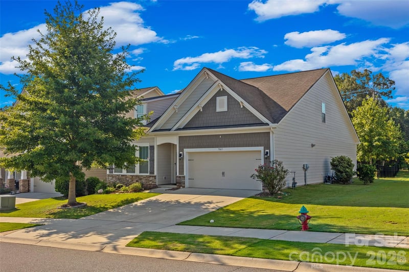 7063 Chrysanthemum Rd, Lancaster, SC 29720