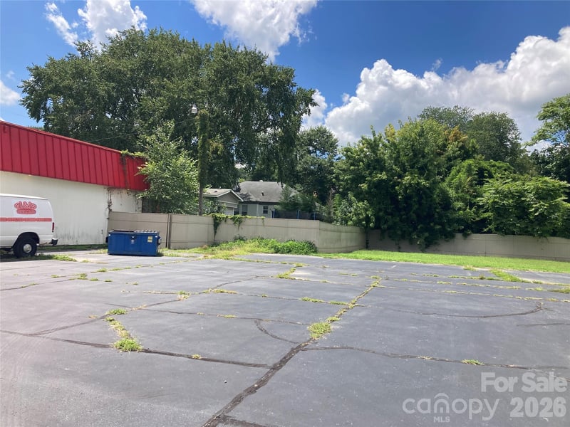 1201 N Cannon Blvd, Kannapolis, NC 28082