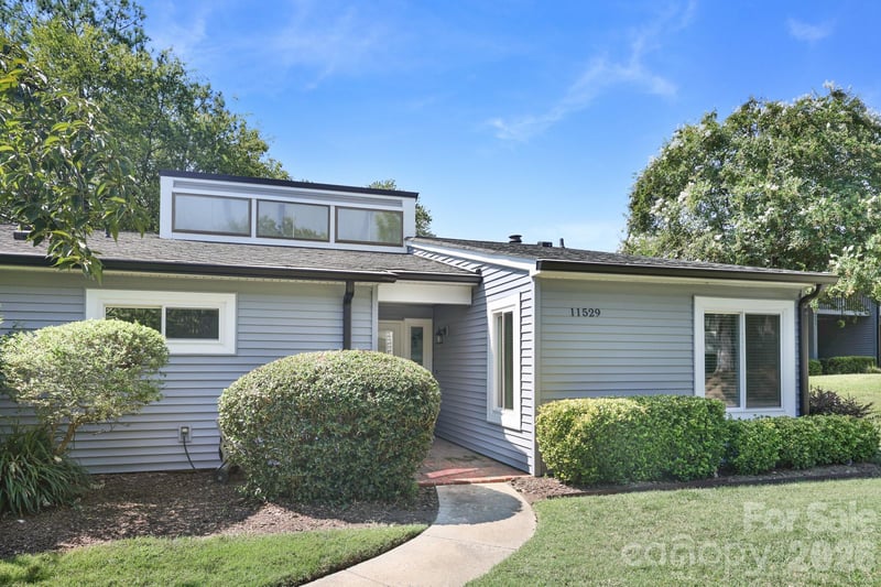 11529 Turn Stone Ct, Charlotte, NC 28226