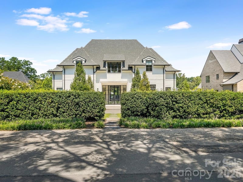 2422 Ferncliff Rd, Charlotte, NC 28211