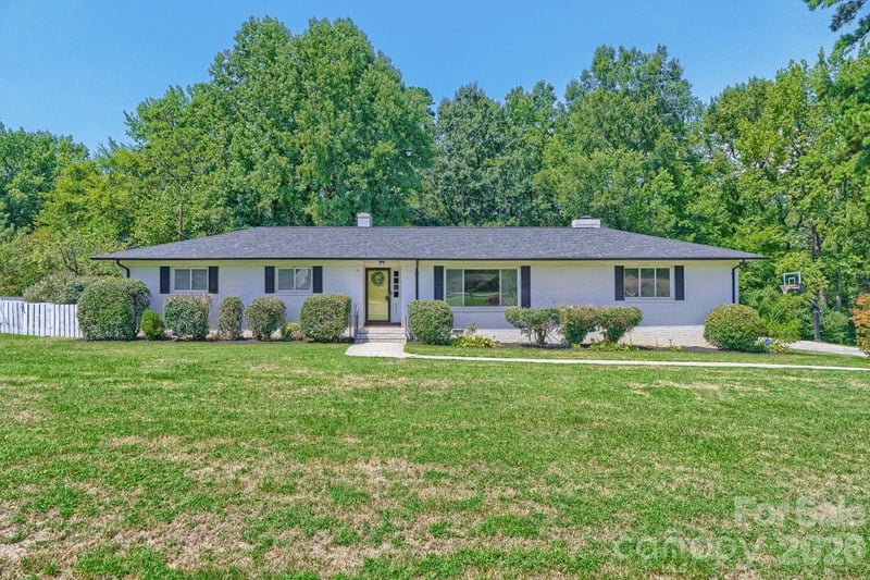 6607 Indian Ln, Charlotte, NC 28213