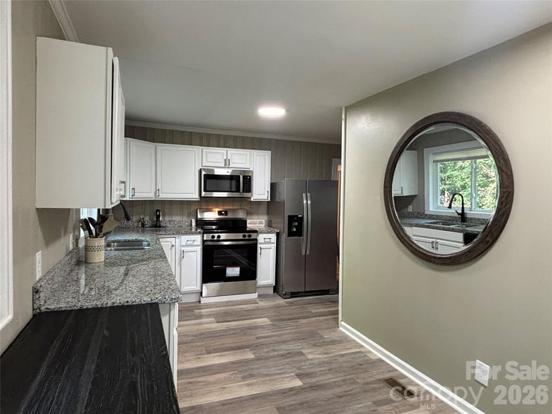 6622 Mountain Grove Rd, Hickory, NC 28602