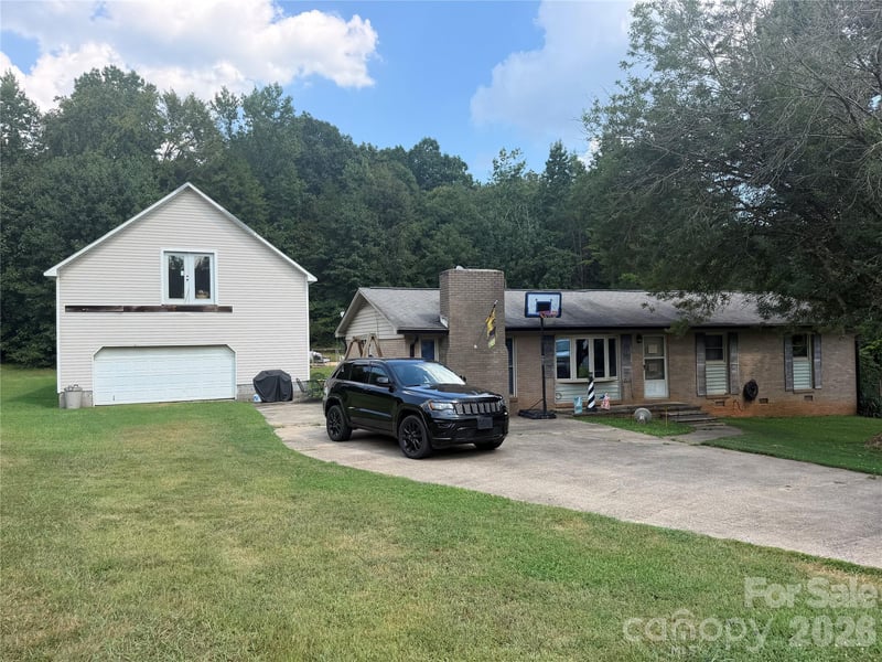 344 Pearson St, Blacksburg, SC 29702