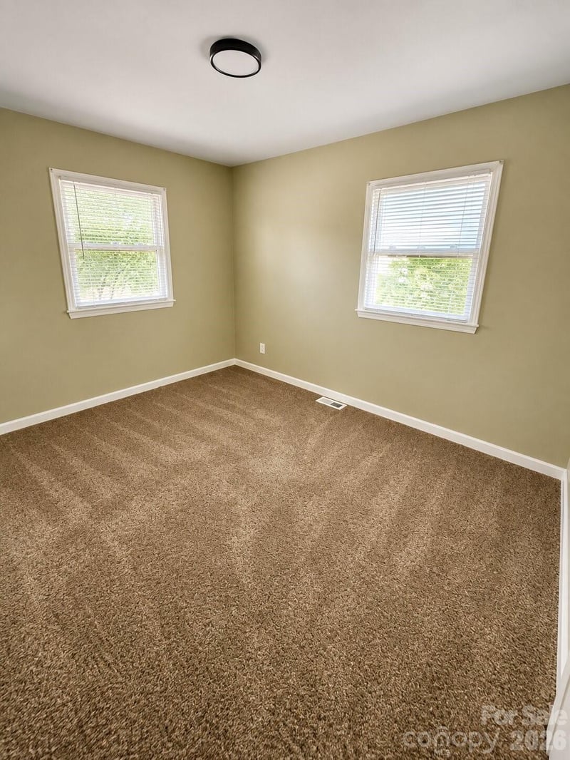 2756 Coronet Way, Charlotte, NC 28208