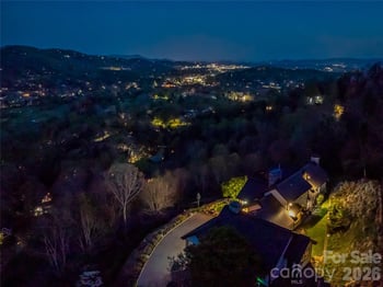 10 Beaverbrook Ct, Asheville, NC 28804