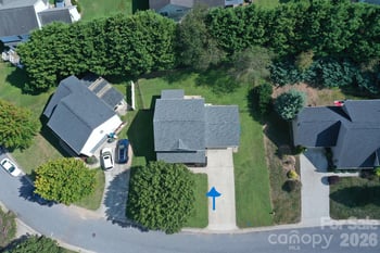 236 17th Ave SE, Hickory, NC 28602