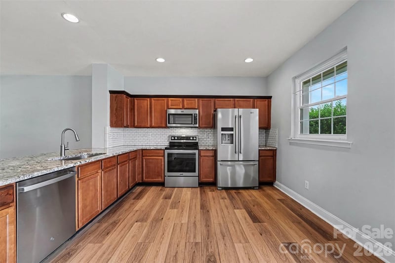 233 E Waterlynn Rd #B, Mooresville, NC 28117