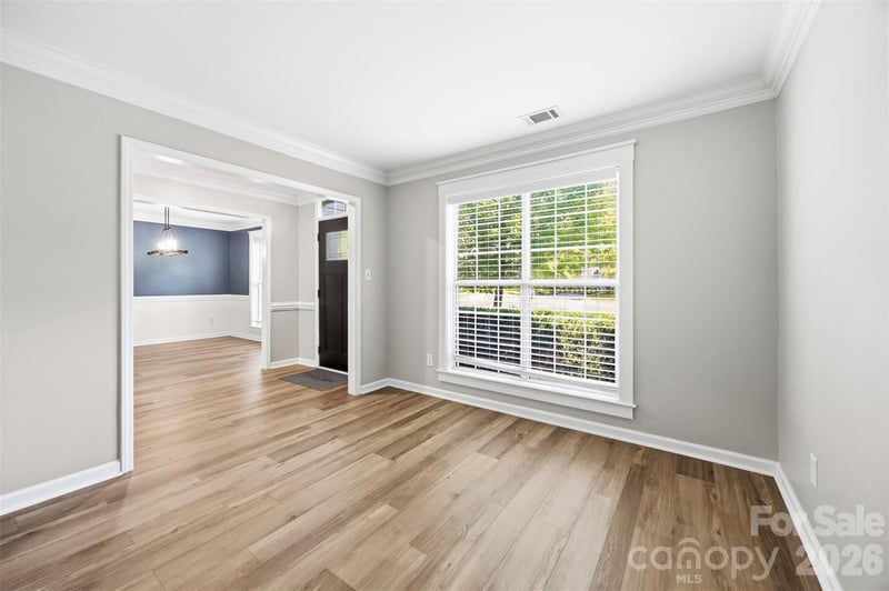 10409 Northwoods Forest Dr, Charlotte, NC 28214
