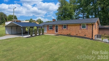 2823 39th Ave NE, Hickory, NC 28601