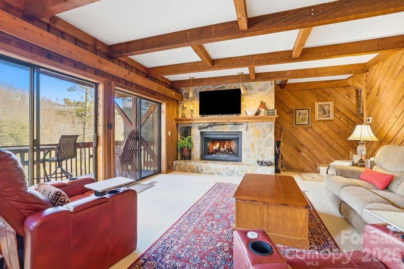 221 Toxaway Falls Dr #1, Lake Toxaway, NC 28747