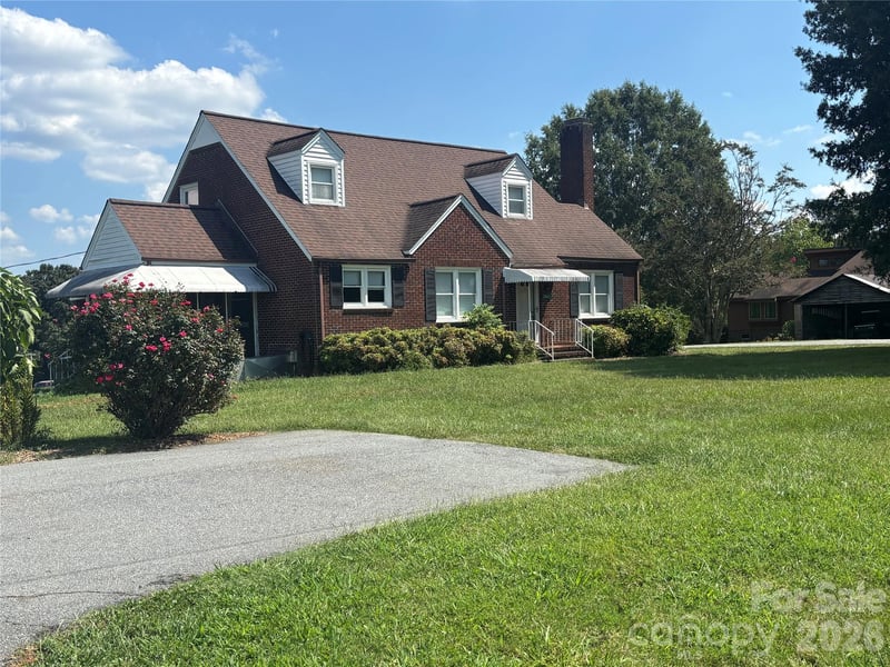 3962 Startown Rd, Newton, NC 28658
