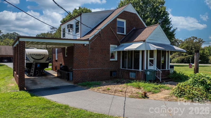 3962 Startown Rd, Newton, NC 28658