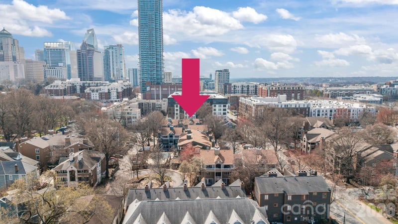 419 W 8th St, Charlotte, NC 28202