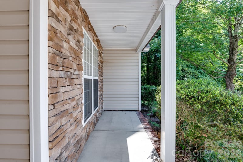 7917 Pebbleridge Dr, Charlotte, NC 28212