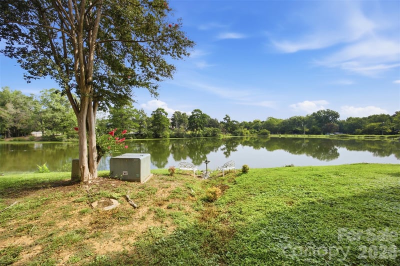 8157 Cedar Glen Dr, Charlotte, NC 28212