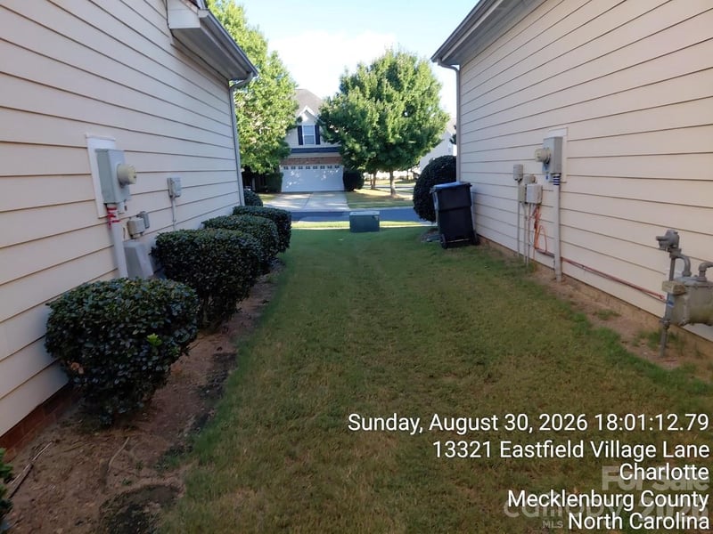 13321 Eastfield Village Ln, Charlotte, NC 28269